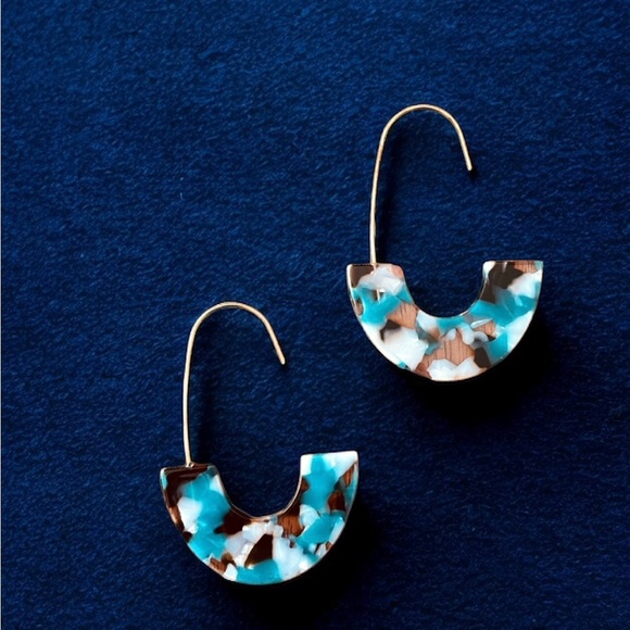 Anthropologie Jewelry - Maryn Resin Crescent Hoop Earrings in Blue Tortoise